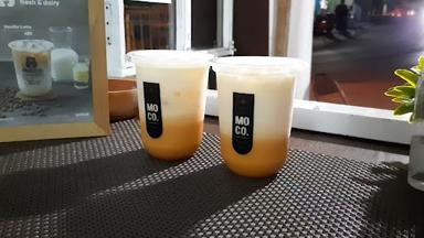 MOCO MILK BOBA THAI TEA COFFEE - CHEESEYU