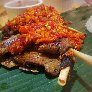 AYAM PENYET KATAPANG