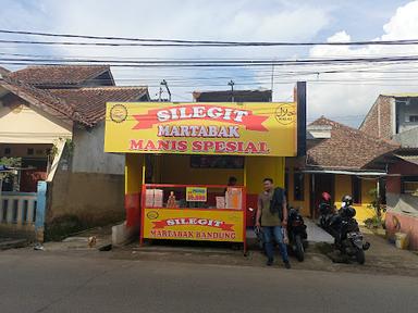 MARTABAK SILEGIT KATAPANG ANDIR