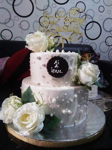 SALEHA CAKE