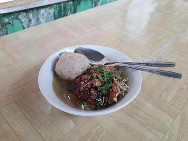 MIE BAKSO RUDAL KMR PAGADEN