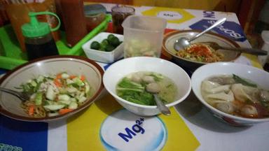 MIE BASO YANI