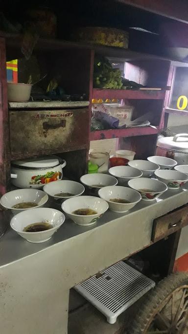 MIE AYAM DAN BAKSO SARANG GIZI