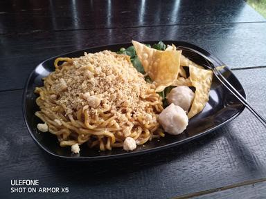 MIE KOCOK LEVEL