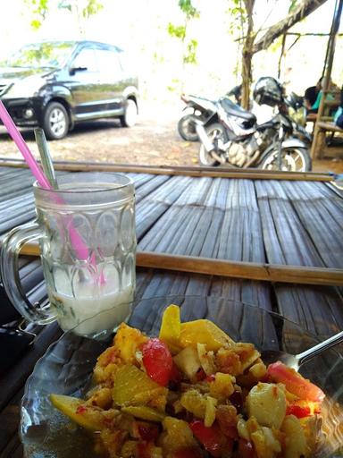 WARUNG MAKAN TIARA