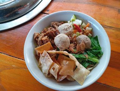 WR. MIE AYAM SYUKUR NIKMAT