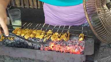 KULINER SATE IKAN BAKAR KHAS KAMPUNG BAYAN LOMBOK