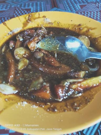 SATE DAN GULAI KAMBINGKOE