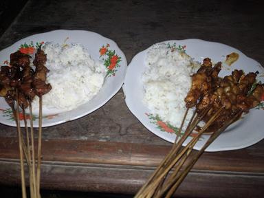 WARUNG SATE KAMBING PAK RABU