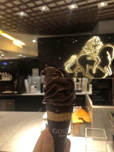 GODIVA - PLAZA SENAYAN