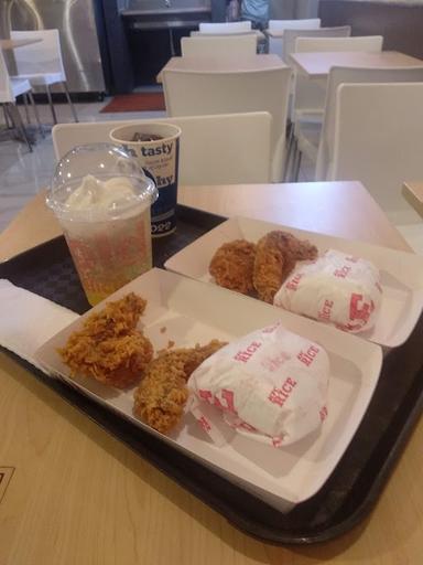 KFC - PASARAYA BLOK M