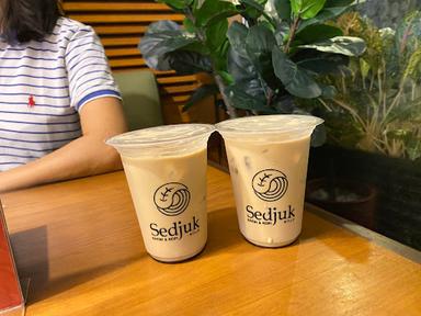 SEDJUK BAKMI & KOPI SCBD