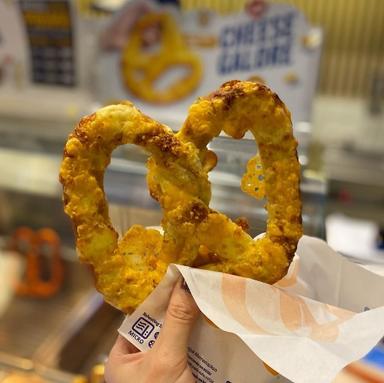 AUNTIE ANNE'S - PLAZA SENAYAN