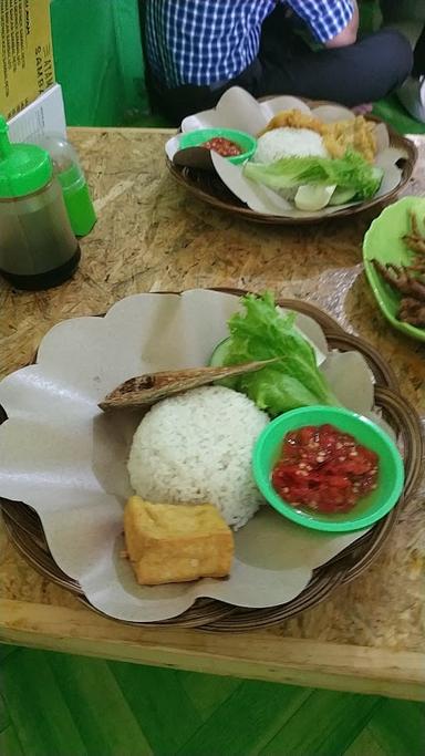 AYAM GEPREK SAMBAL PETIR, BANGKA RAYA