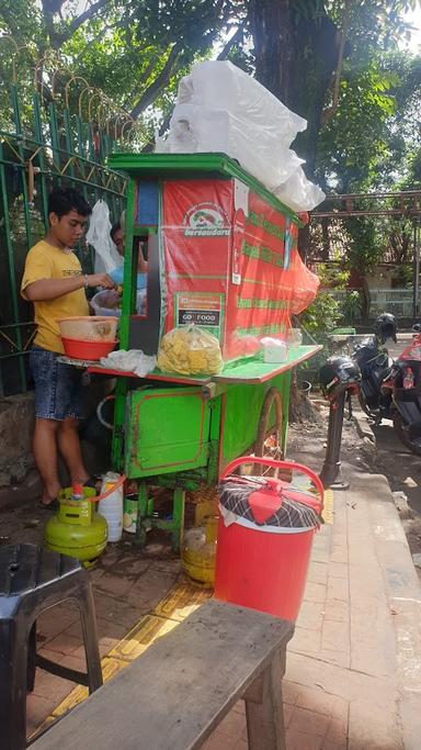 AYAM PENYET SAMBAL IJO | BAPAK HILAL 7 BERSAUDARA