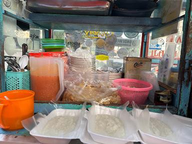 BUBUR AYAM TAMAN KEMANG