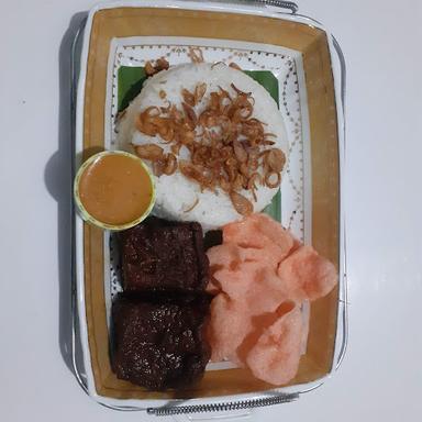 KETUPAT SAYUR NASI UDUK CING ANDI