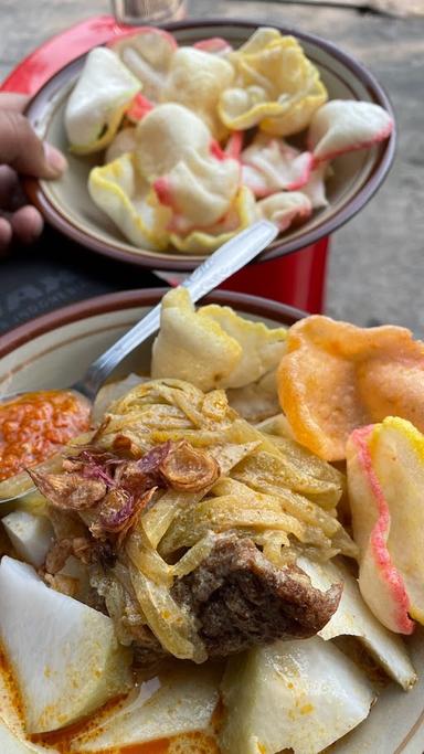 LONTONG SAYUR & BUBUR FERBODEN