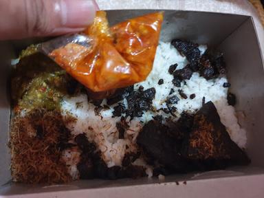 NASI KULIT MALAM MINGGU PASAR SANTA