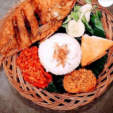 PECEL LELE AYAM SAMBAL BIADAB WTS (WARUNG TOP SAMBALNYA) )