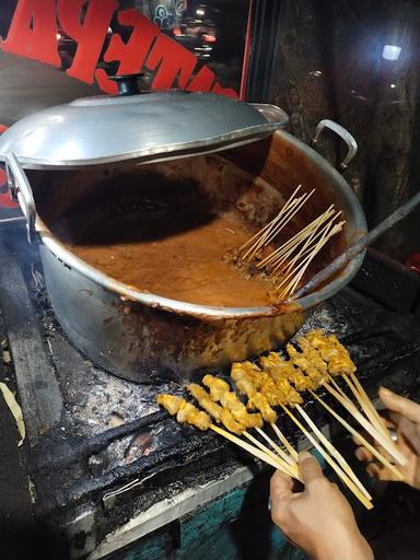 SATE PADANG AJO GONDRONG