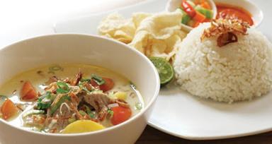 SOTO BETAWI BANG YUSUF