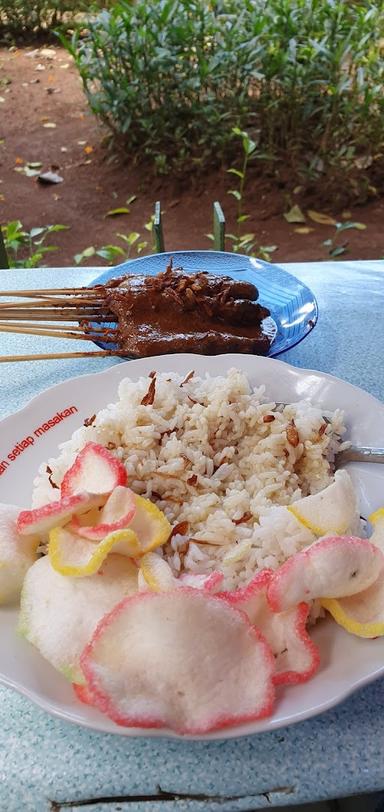 SOTO DAN SATE IBU SAYANG