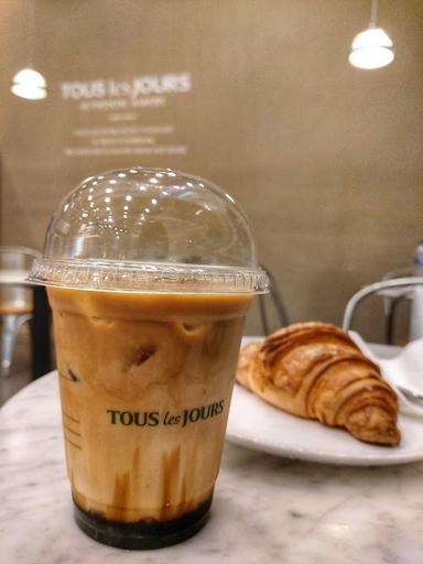 TOUS LES JOURS - GANDARIA CITY