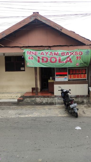 BAKSO IDOLA, TANAH KUSIR