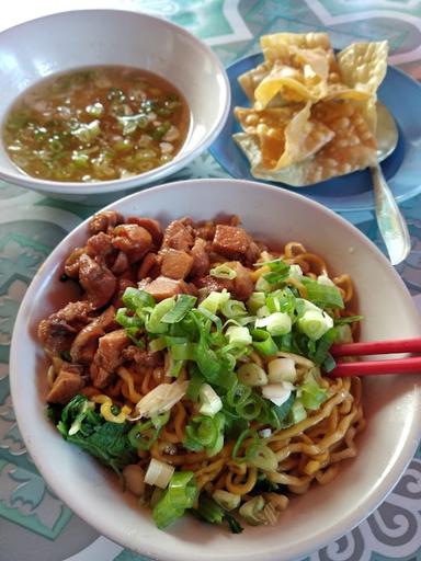 MIE AYAM PONDOK INDAH