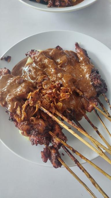 SATE AYAM PONDOK INDAH PERTOK