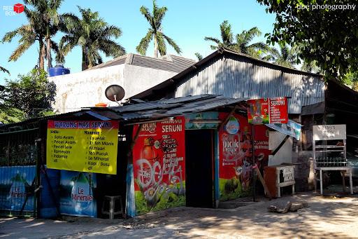 WARUNG NASI SERUNI