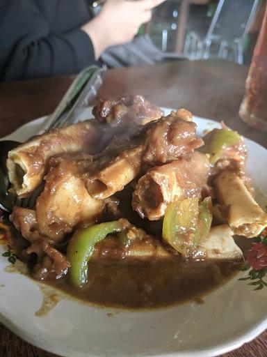 WARUNG SATE DAN TONGSENG ASLI SOLO PAK ARIF