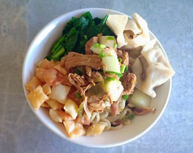 MIE AYAM & BAKSO BALUNGAN NANDA