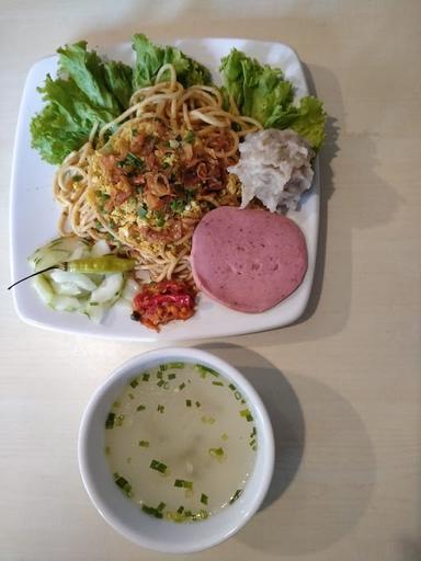 MIE TA & NASI GORENG BU INA