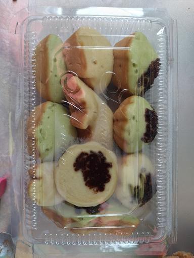 KUE CUBIT MANG UDIN