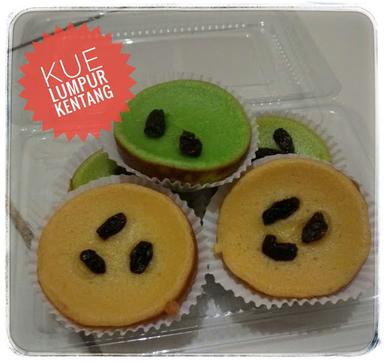 YUQIBAN CAKES