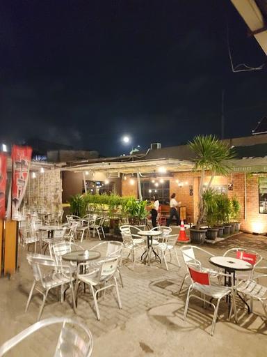 PHILOSOBEER GARDEN