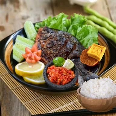 AYAM BAKAR KANGEN UDY - KEBON JERUK