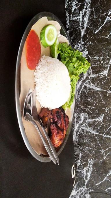 AYAM BAKAR LANGGANAN