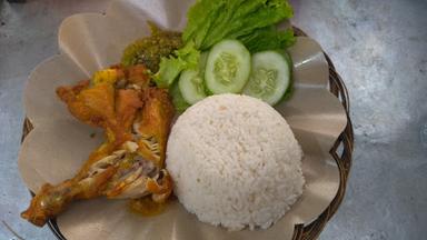 AYAM PENYET BABEH SAMBEL IJO