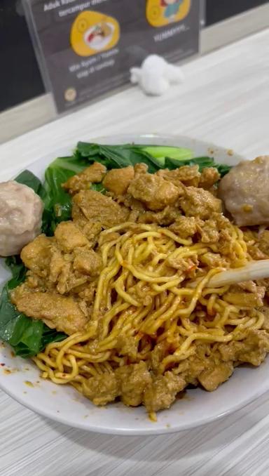 MIE AYAM BANG NOVE