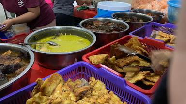 NASI UDUK DAN LONTONG IBU IYAH