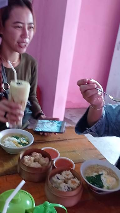 SPESIAL DIMSUM MADIUN