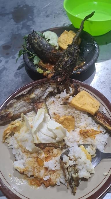 WAROENG NASI GORENG MBAK YULL