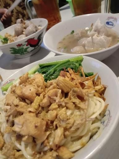 MIE AYAM & BAKSO RAHMAT UNTUNG