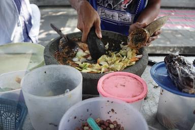 RUJAK BUAH VETERAN