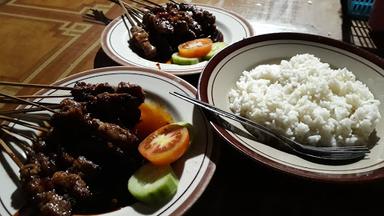 SATE - GULE KAMBING GOMBONG