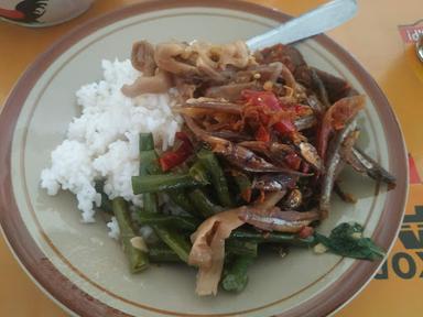 WARUNG MAKAN BU PUJI