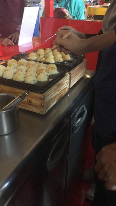 GEKKO TAKOYAKI CIREBON SUPER BLOK MALL